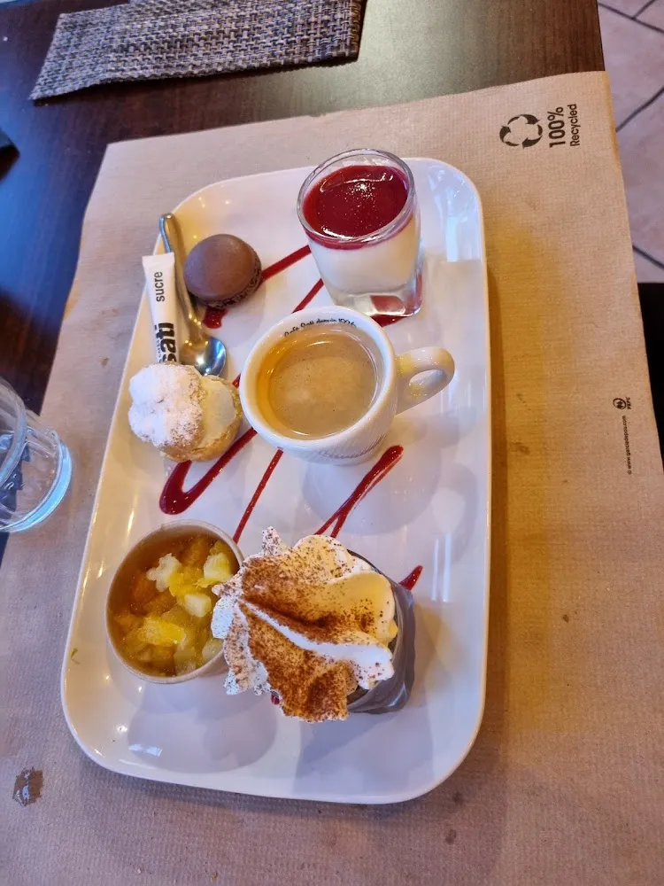 Café Gourmand